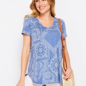 Honeyme V Neck Super Soft Bandana Print Top size M NWOT